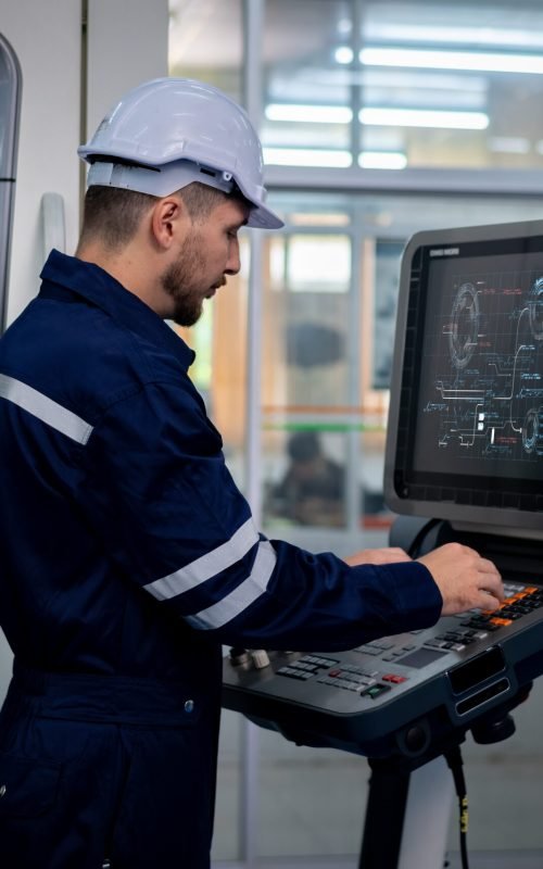 engineer-technician-under-control-digital-factory-2025-03-18-15-01-15-utc